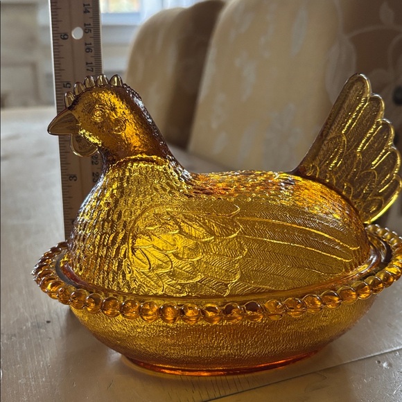 Vintage Indiana Glass Hen on a Nest - Picture 11 of 15